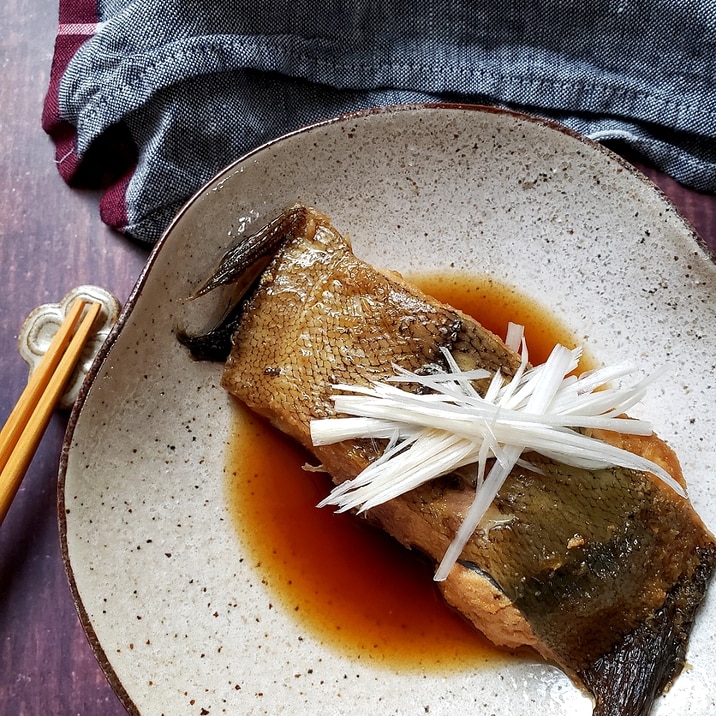 すき焼きのたれで簡単カレイの煮付け